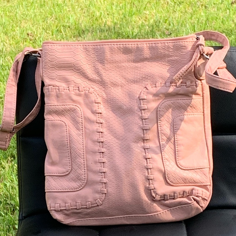 Bueno Pink Purse
